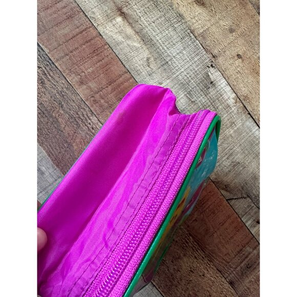 Barney Kids Lunchbox With Zippered Closure & Characters Graphic - Picture 3 of 5